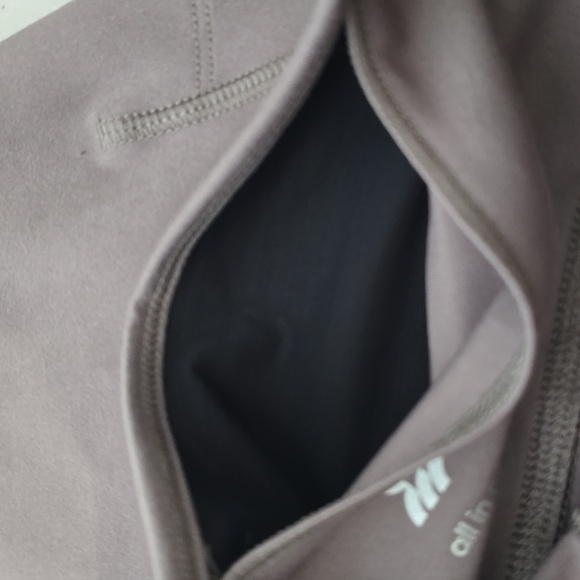 🆕️ All In Motion Sculpt Leggings - Picture 5 of 5